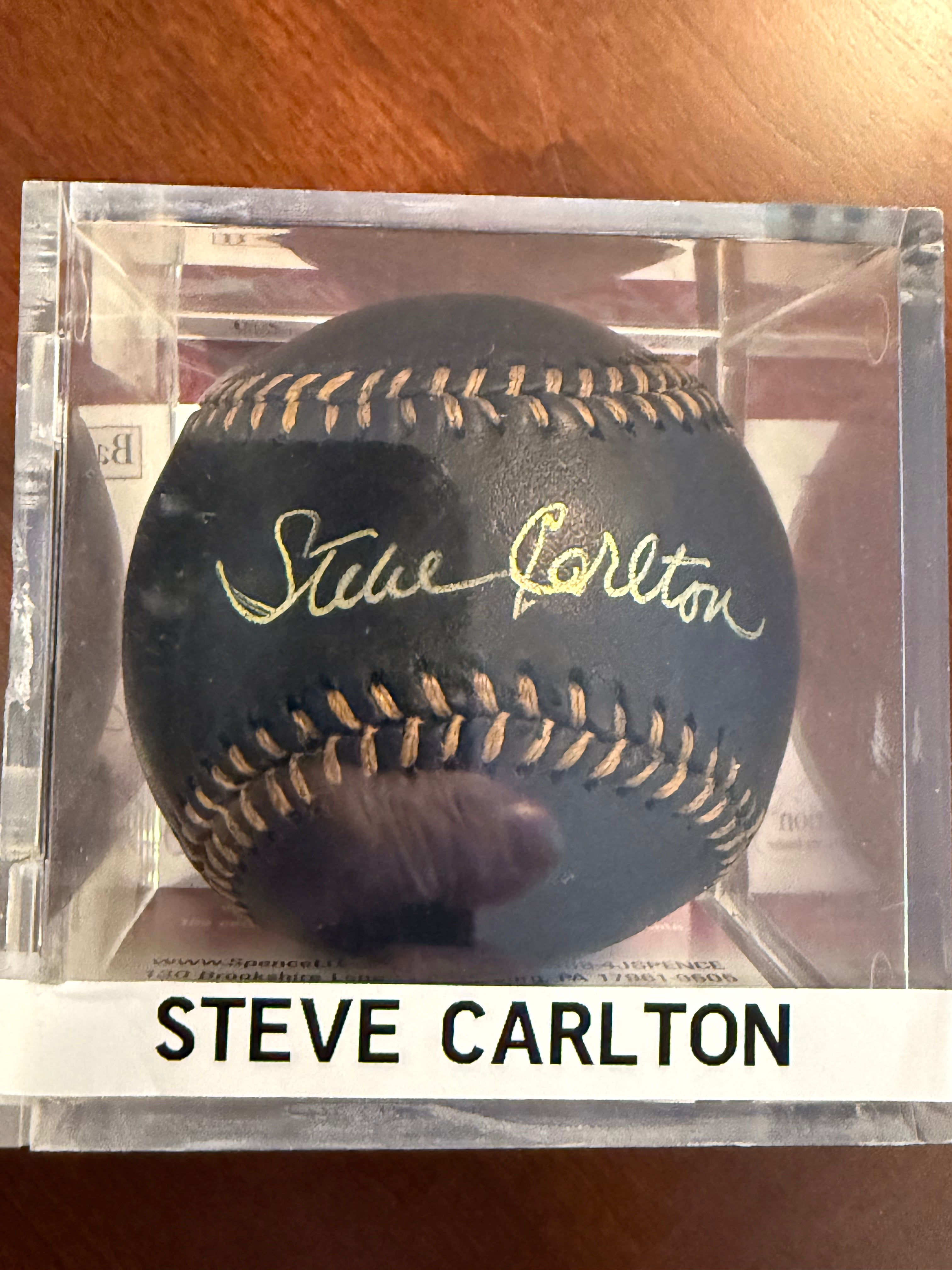 UnderWraps 直筆サインボール STEVE CARLTON Steve Carlton Signed Black Baseball inscribed in gold letters JSA