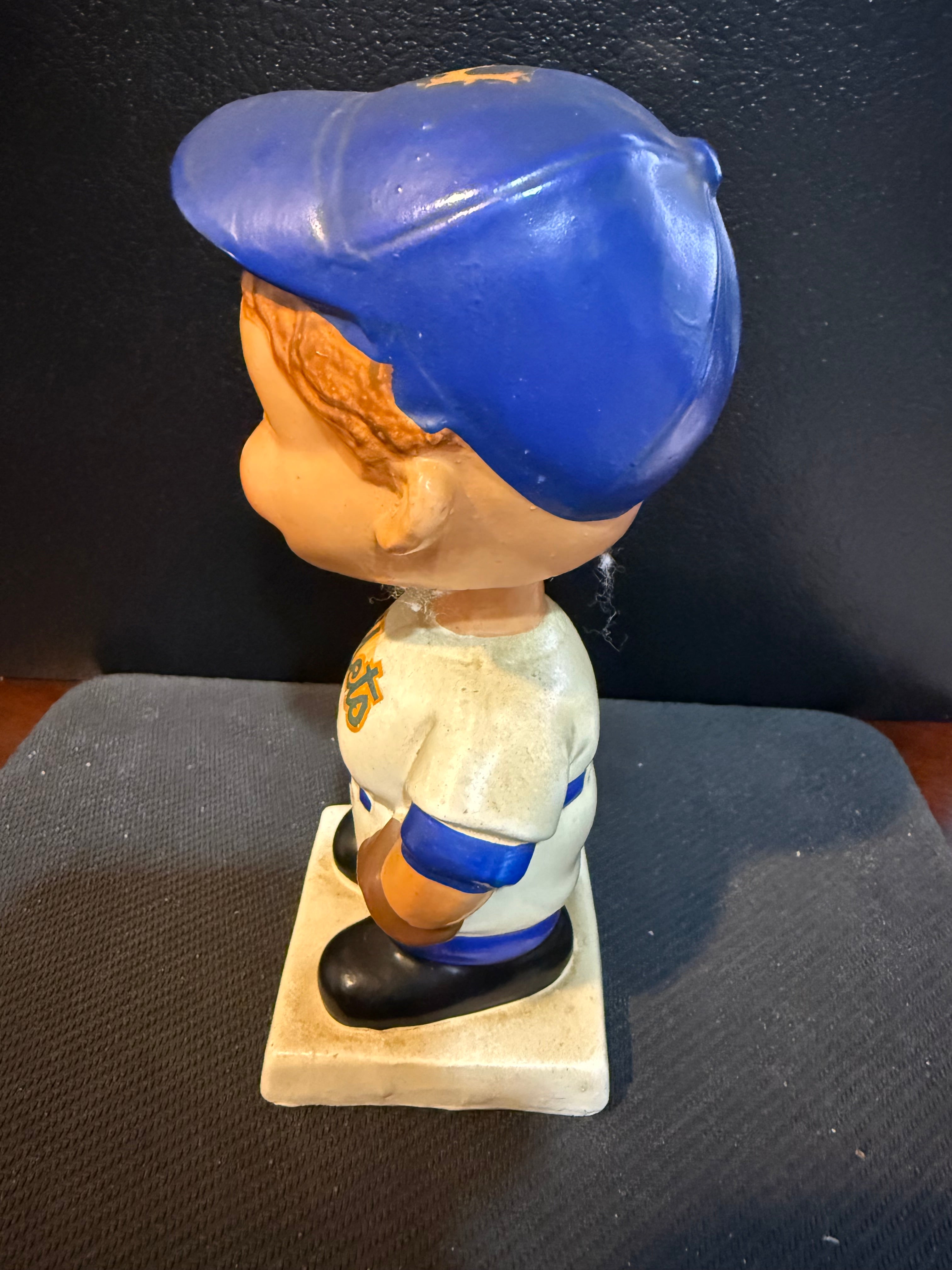 1962-63 New York Mets White Base Bobble Head Nodder EXMT