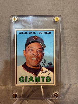 1967 Topps 200 Willie Mays (Nice Card)