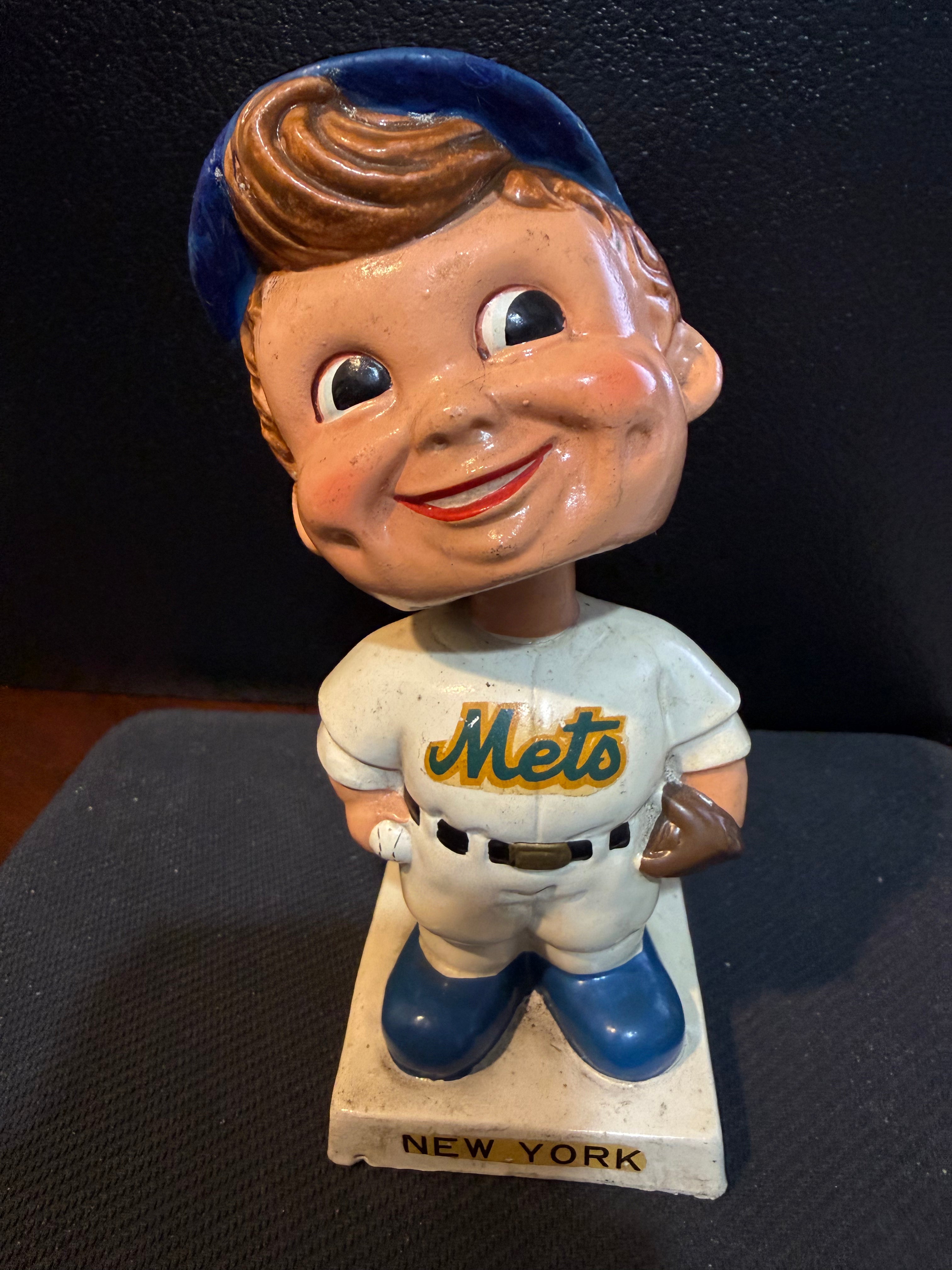 1962-63 New York Mets White Base Bobble Head Nodder