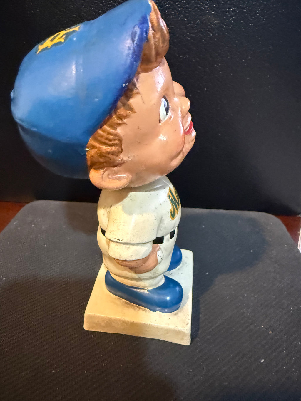 1962-63 New York Mets White Base Bobble Head Nodder