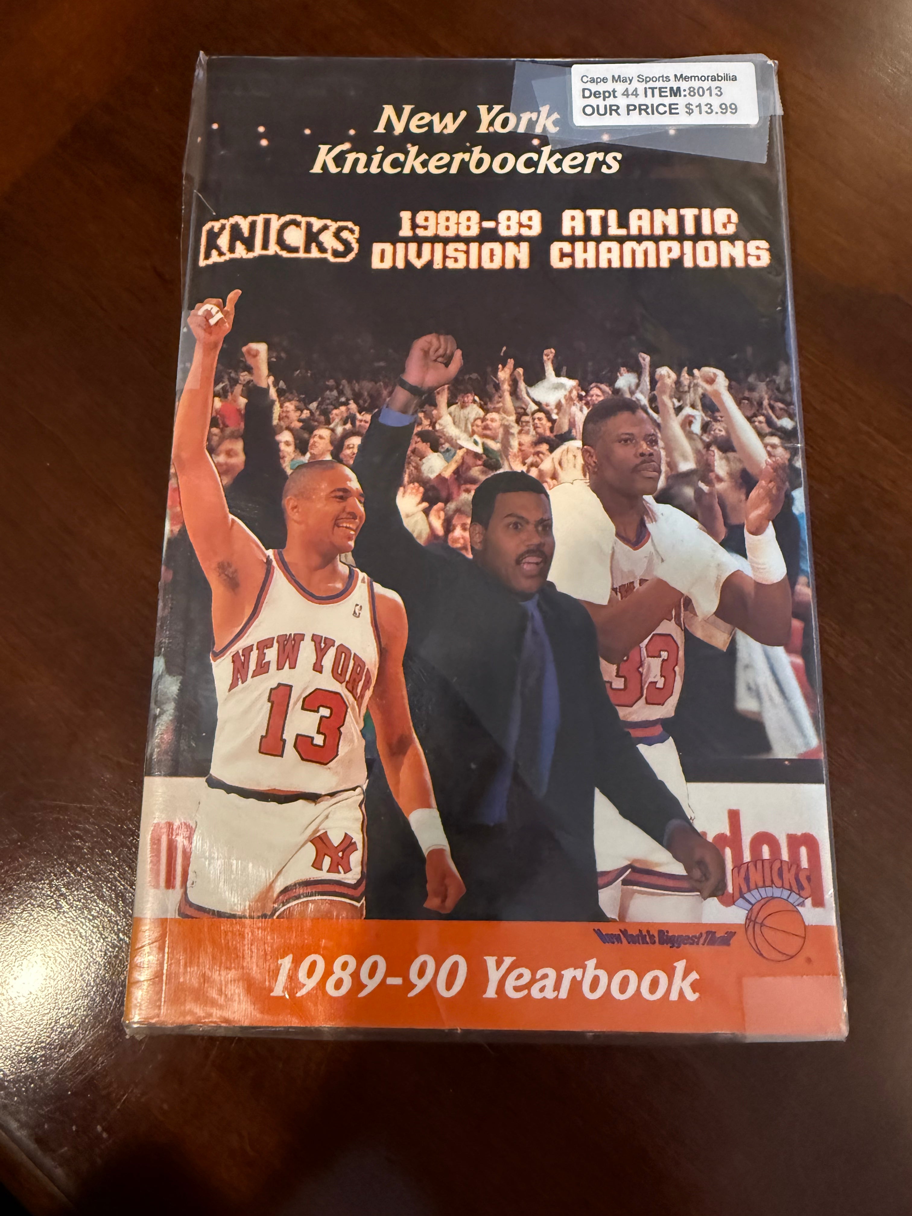 NY Knicks Yearbook 1989-90