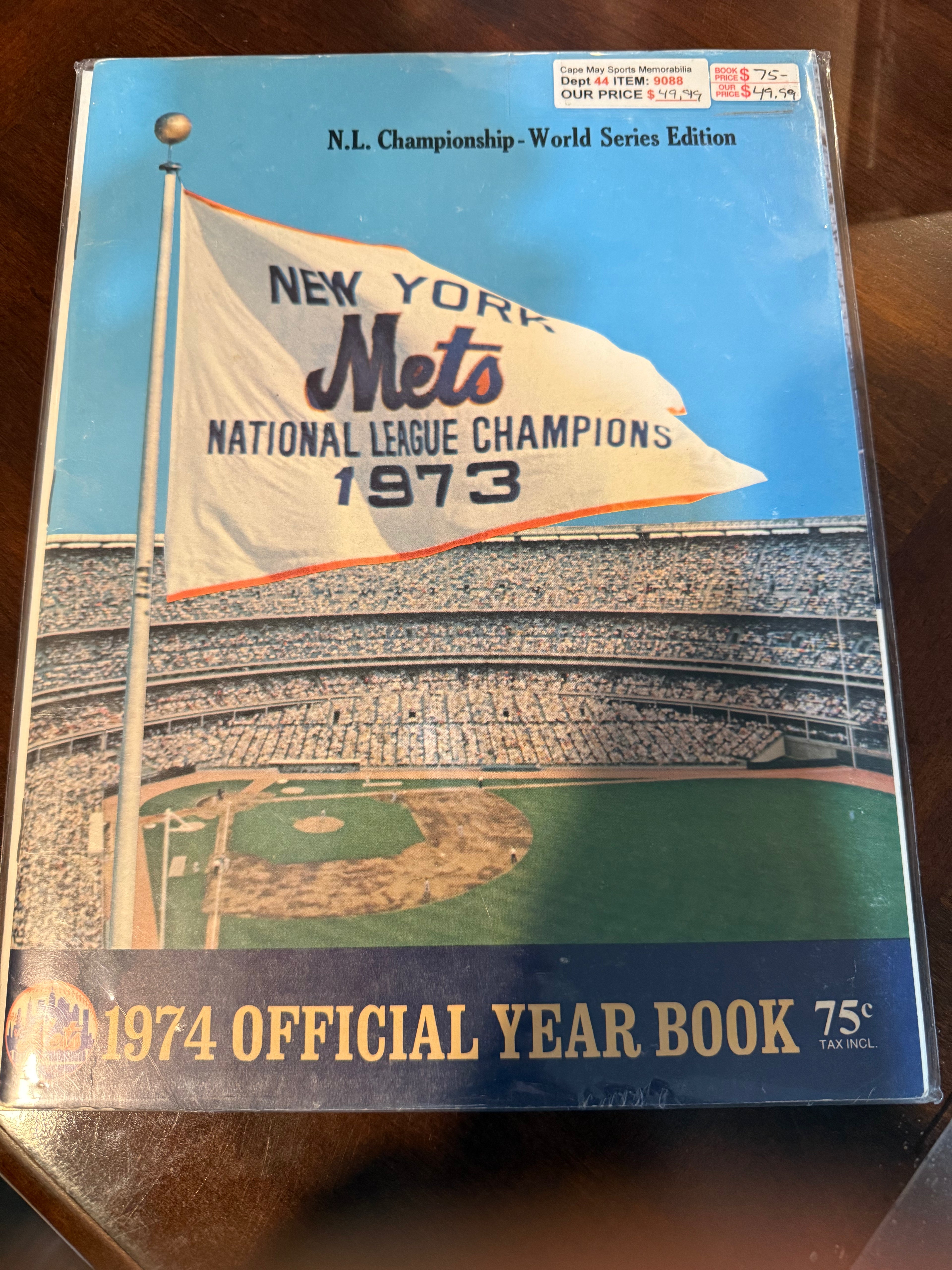NY Mets 1974 Yearbook (Nice Condition)