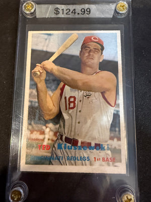 1957 Topps 165 Ted Kluszewski (Sharp Card)