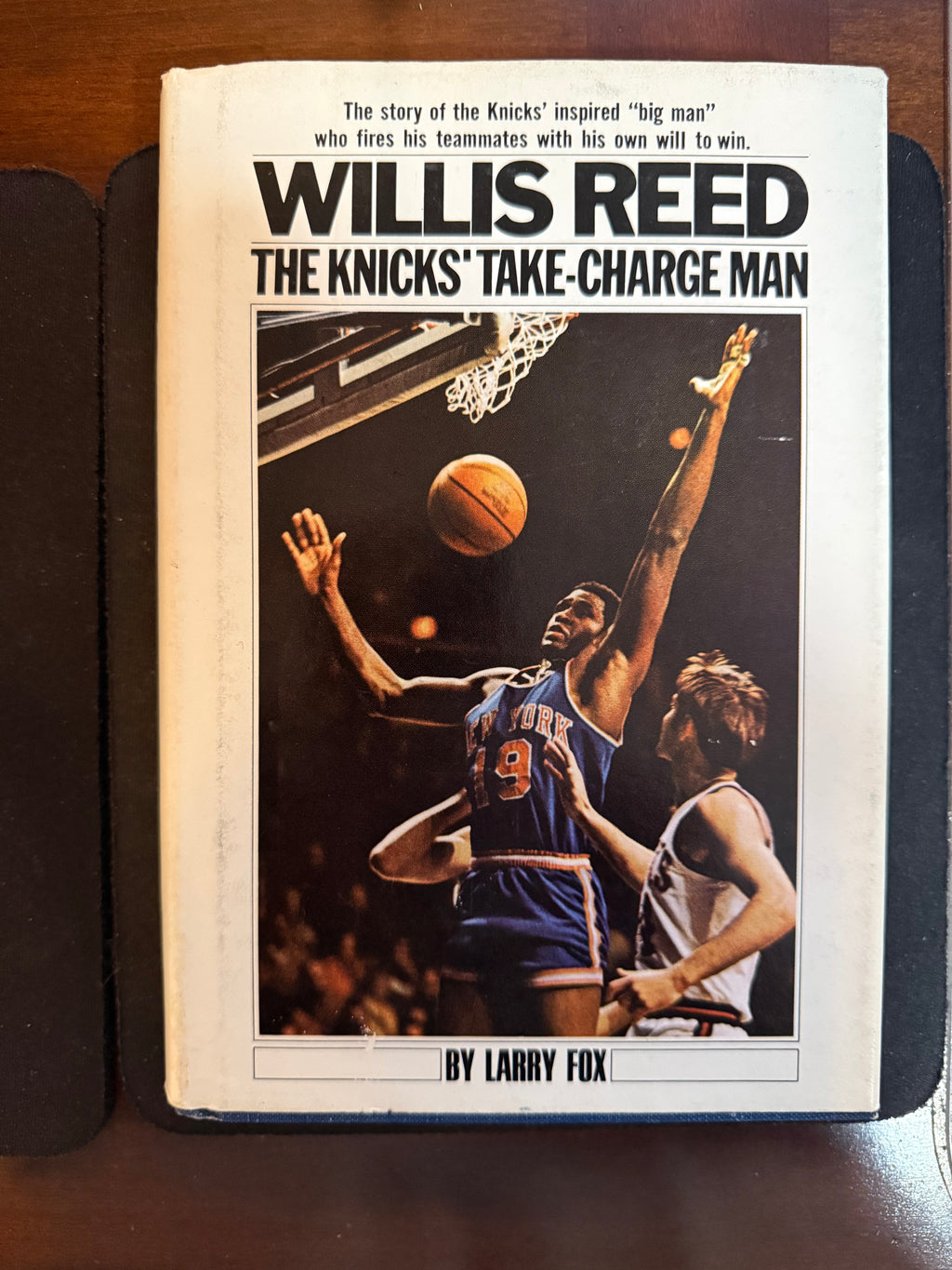 Willis Reed Signed Book "The Knicks Take-Charge Man" JSA Authenticated